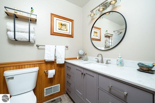 730 Centre Place # 18, Traverse City, MI 49684