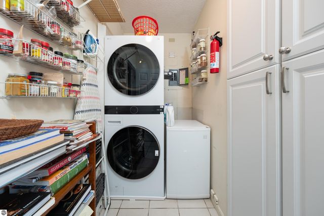 730 Centre Place # 18, Traverse City, MI 49684