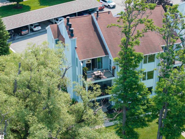 730 Centre Place # 18, Traverse City, MI 49684