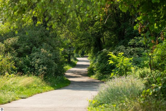 730 Centre Place # 18, Traverse City, MI 49684