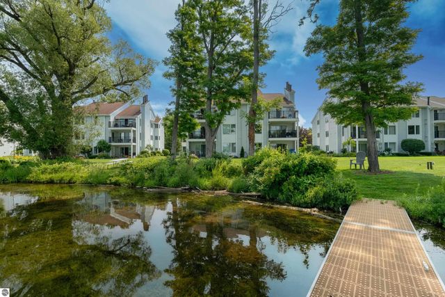 730 Centre Place # 18, Traverse City, MI 49684