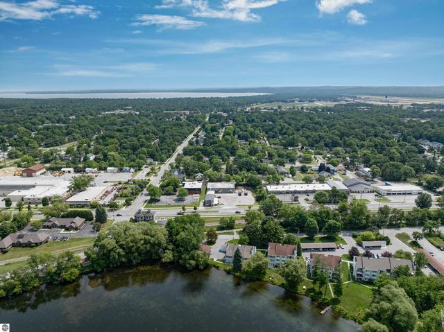 730 Centre Place # 18, Traverse City, MI 49684