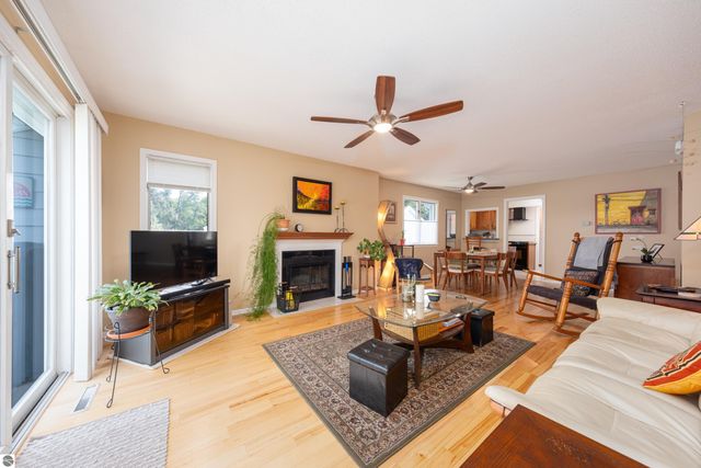 730 Centre Place # 18, Traverse City, MI 49684