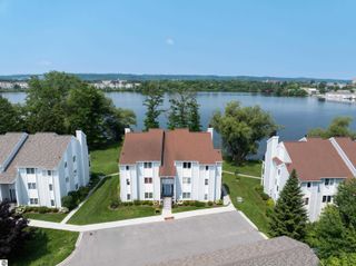 730 Centre Place # 18, Traverse City, MI 49684