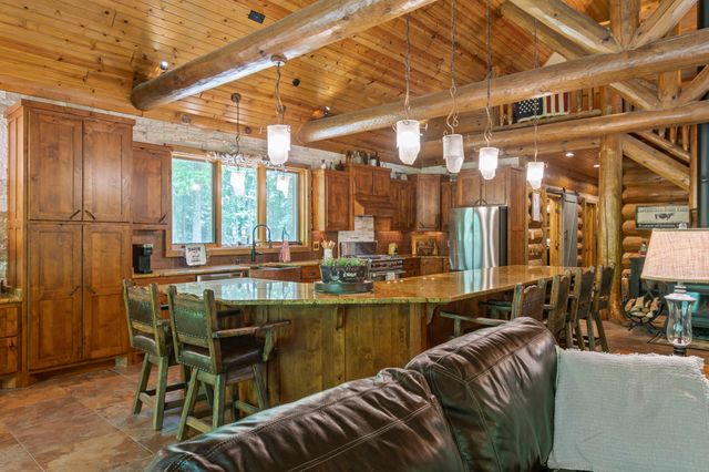 1635 Right Prong Blue Buck Road, Duck River, TN 38454