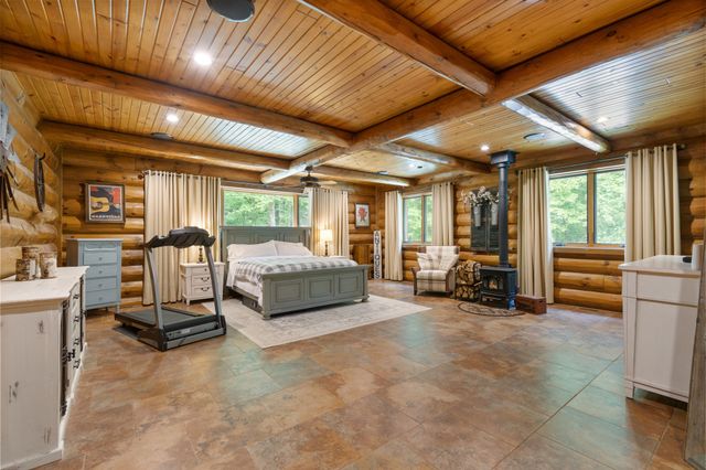 1635 Right Prong Blue Buck Road, Duck River, TN 38454