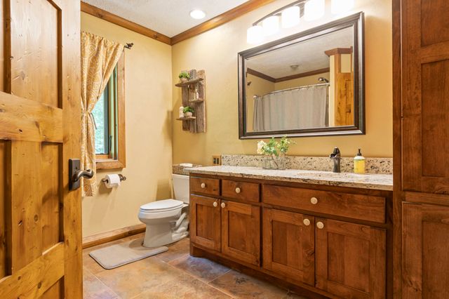 1635 Right Prong Blue Buck Road, Duck River, TN 38454