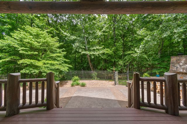 1635 Right Prong Blue Buck Road, Duck River, TN 38454