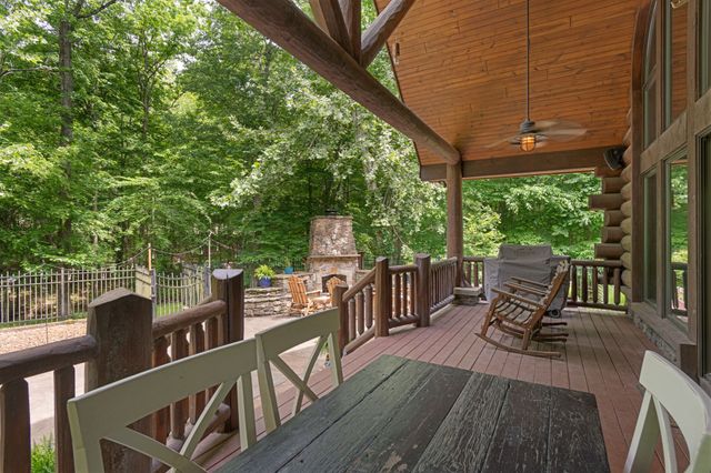1635 Right Prong Blue Buck Road, Duck River, TN 38454