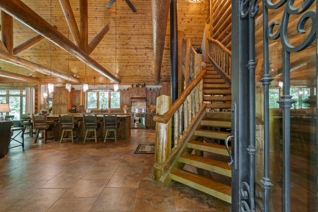 1635 Right Prong Blue Buck Road, Duck River, TN 38454