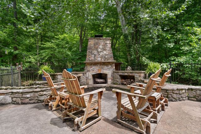 1635 Right Prong Blue Buck Road, Duck River, TN 38454