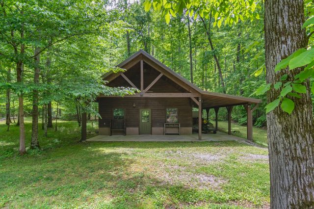 1635 Right Prong Blue Buck Road, Duck River, TN 38454