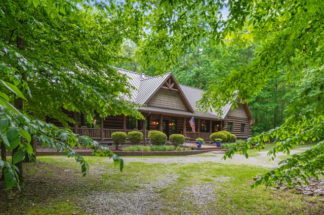 1635 Right Prong Blue Buck Road, Duck River, TN 38454