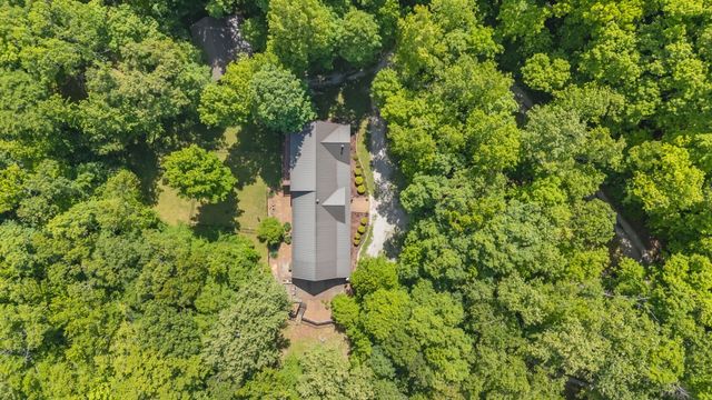 1635 Right Prong Blue Buck Road, Duck River, TN 38454