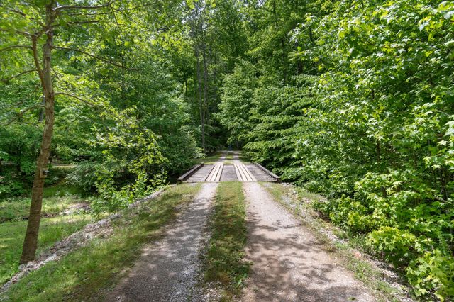 1635 Right Prong Blue Buck Road, Duck River, TN 38454