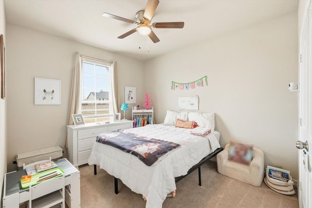 104 Oak Grove Drive, Rhome, TX 76078