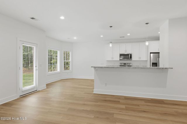 548 Briarwood Drive NW, Calabash, NC 28467