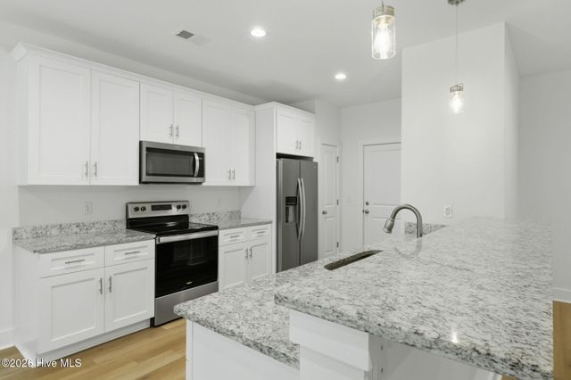548 Briarwood Drive NW, Calabash, NC 28467