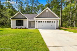 548 Briarwood Drive NW, Calabash, NC 28467