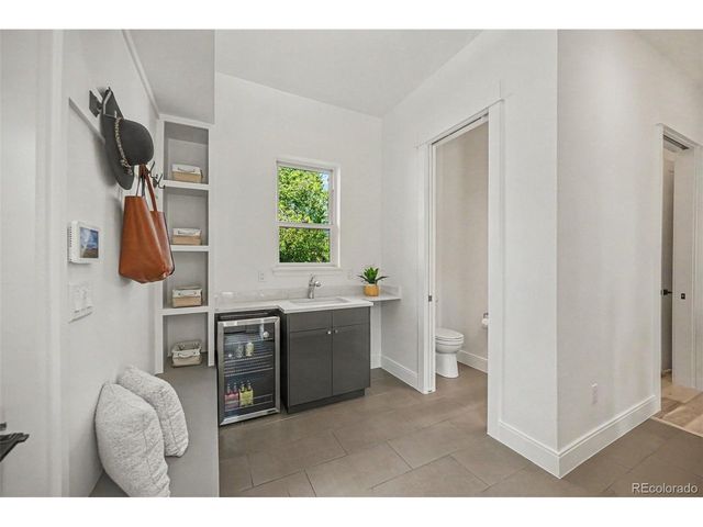 3027 Meade St, Denver, CO 80211