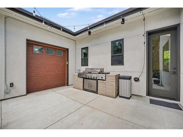 3027 Meade St, Denver, CO 80211