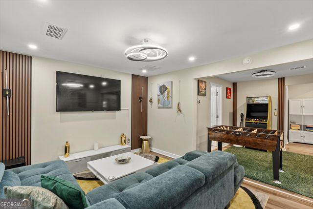 2100 Tiger Flowers Drive, Atlanta, GA 30314