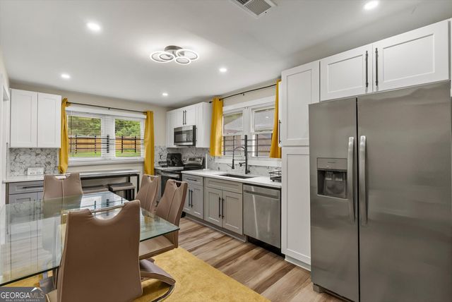 2100 Tiger Flowers Drive, Atlanta, GA 30314