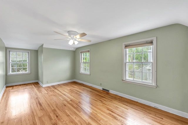 115 E MISSION ROAD, Green Bay, WI 54301