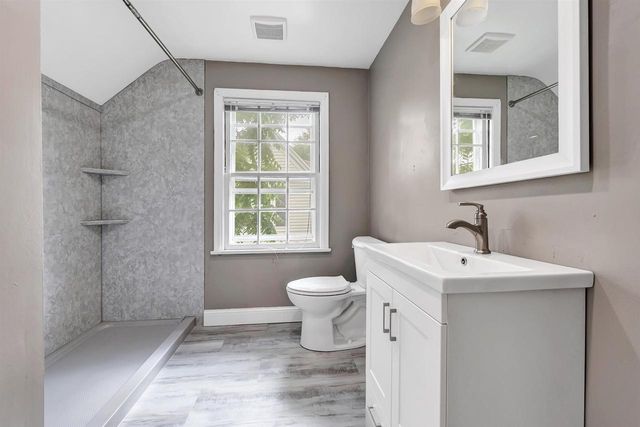 115 E MISSION ROAD, Green Bay, WI 54301