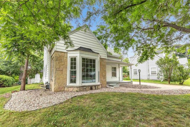 115 E MISSION ROAD, Green Bay, WI 54301