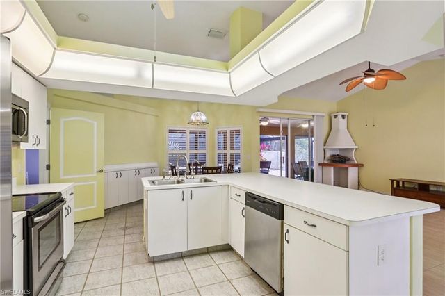 2701 SW 37th TER, Cape Coral, FL 33914