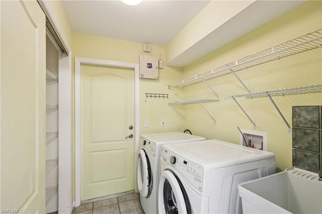 2701 SW 37th TER, Cape Coral, FL 33914