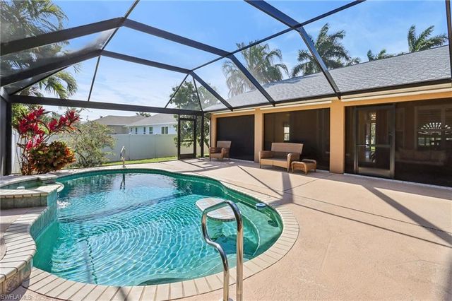 2701 SW 37th TER, Cape Coral, FL 33914