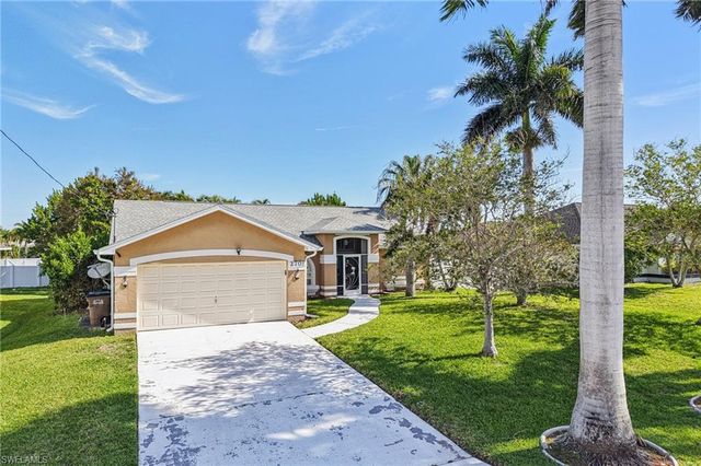 2701 SW 37th TER, Cape Coral, FL 33914