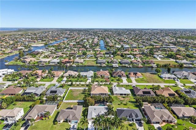 2701 SW 37th TER, Cape Coral, FL 33914