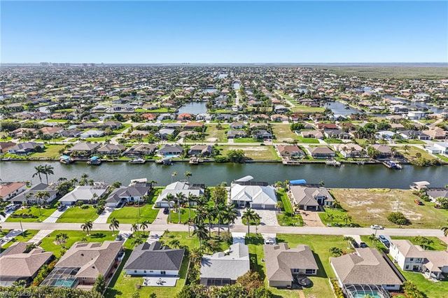 2701 SW 37th TER, Cape Coral, FL 33914