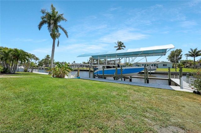 1667 Swan TER, North Fort Myers, FL 33903