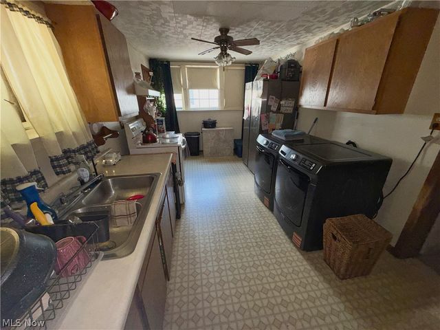 1013 Bradshaw Avenue, East Liverpool, OH 43920