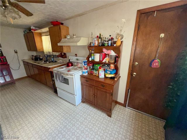 1013 Bradshaw Avenue, East Liverpool, OH 43920