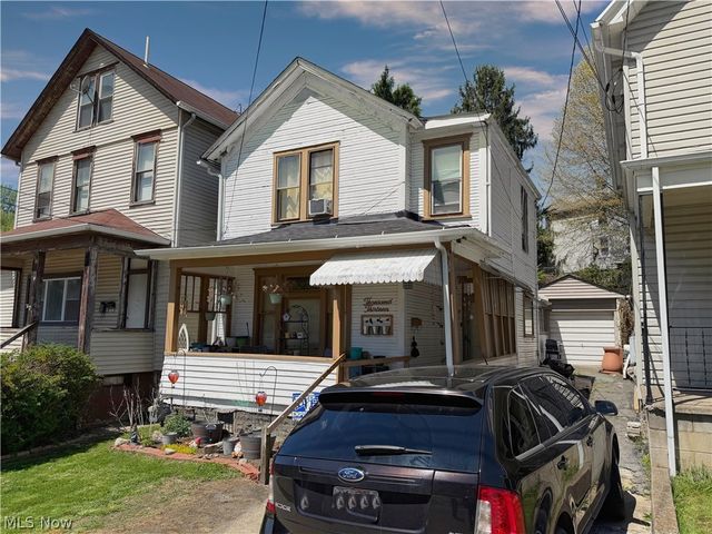 1013 Bradshaw Avenue, East Liverpool, OH 43920