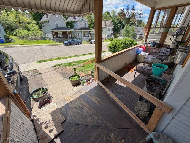 1013 Bradshaw Avenue, East Liverpool, OH 43920
