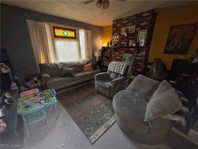 1013 Bradshaw Avenue, East Liverpool, OH 43920