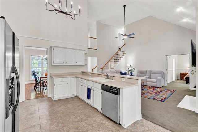 111 Weatherstone Drive, Central, SC 29630