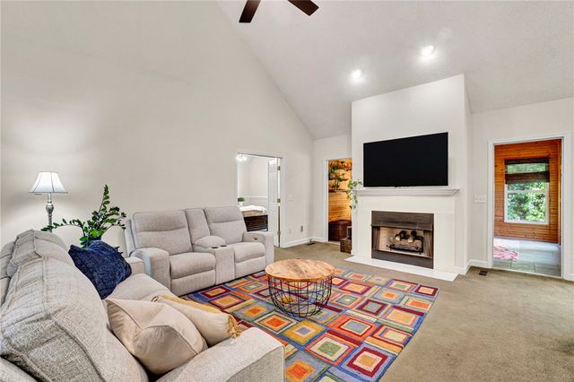 111 Weatherstone Drive, Central, SC 29630
