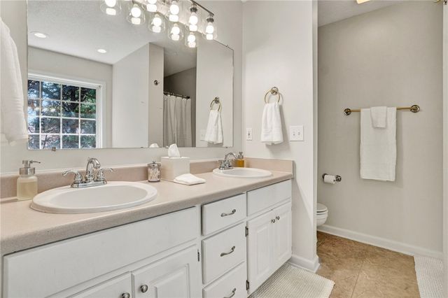 111 Weatherstone Drive, Central, SC 29630