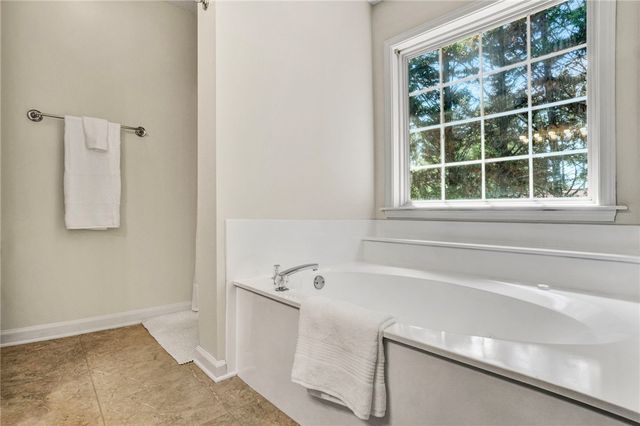 111 Weatherstone Drive, Central, SC 29630