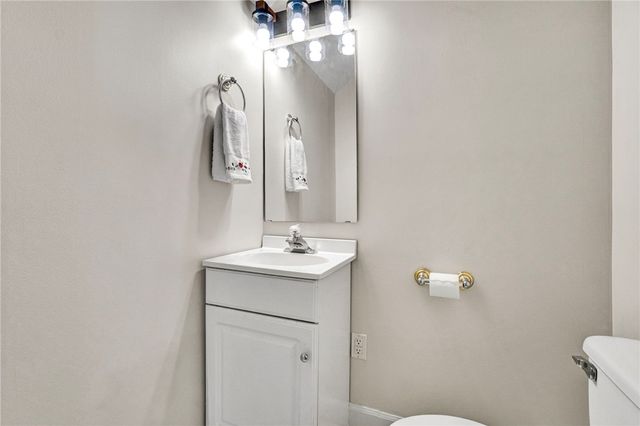111 Weatherstone Drive, Central, SC 29630