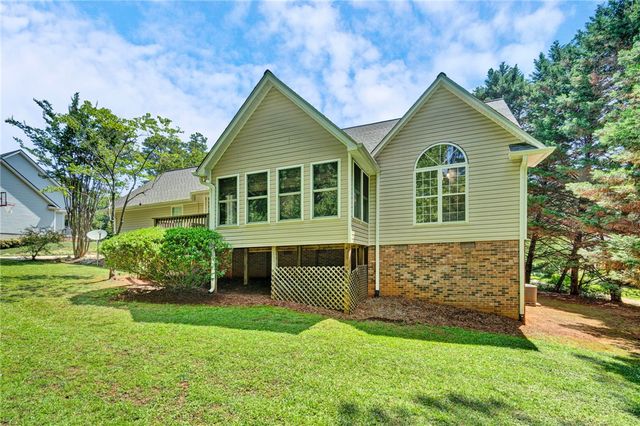 111 Weatherstone Drive, Central, SC 29630