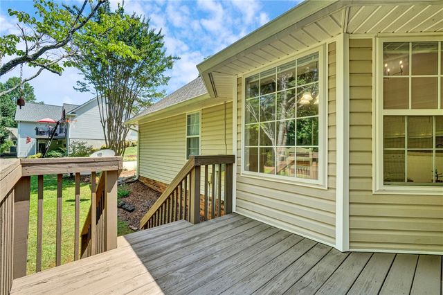 111 Weatherstone Drive, Central, SC 29630