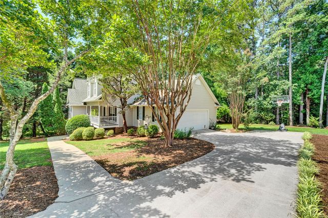 111 Weatherstone Drive, Central, SC 29630